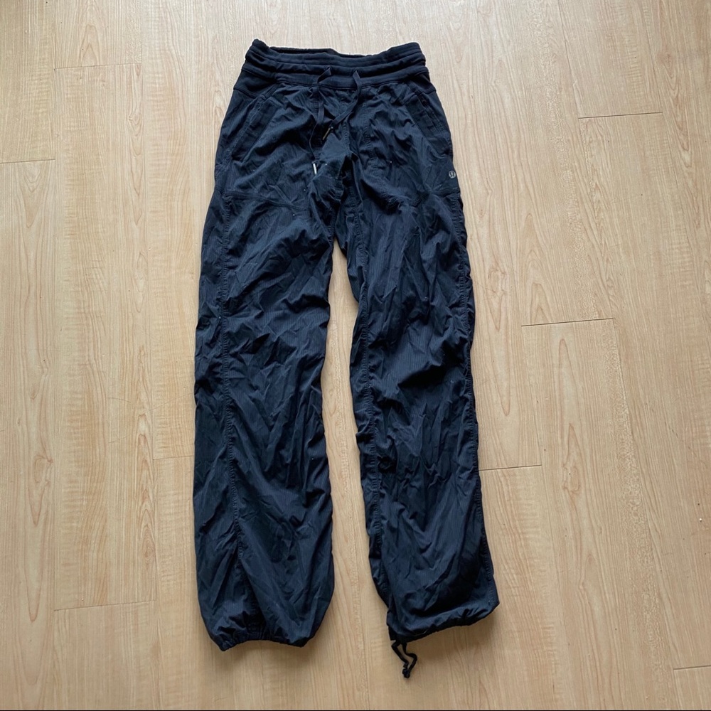 🟩 Lululemon studio pants